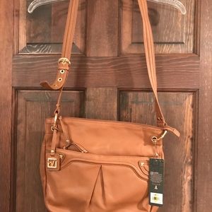 NWT Stone Mountain Crossbody Silver Spring purse